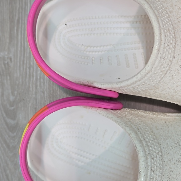 Crocs Kids Girl Colorful Strap Clogs Mule Shoes Sz J2 - Picture 5 of 11